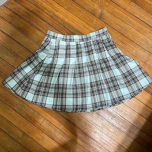 HOLLISTER Ultra High-Rise Plaid Skirt